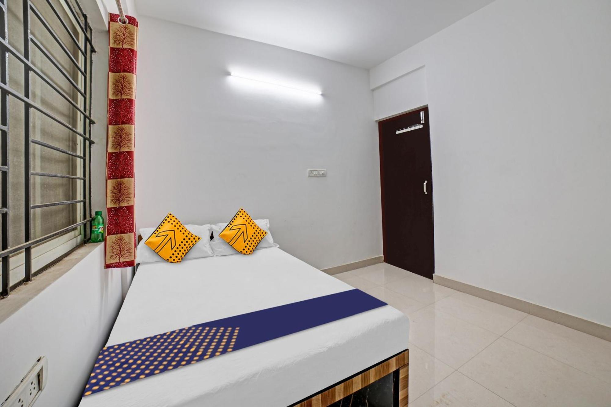Spot On 81164 San International Hotel Бенґалуру Екстер'єр фото